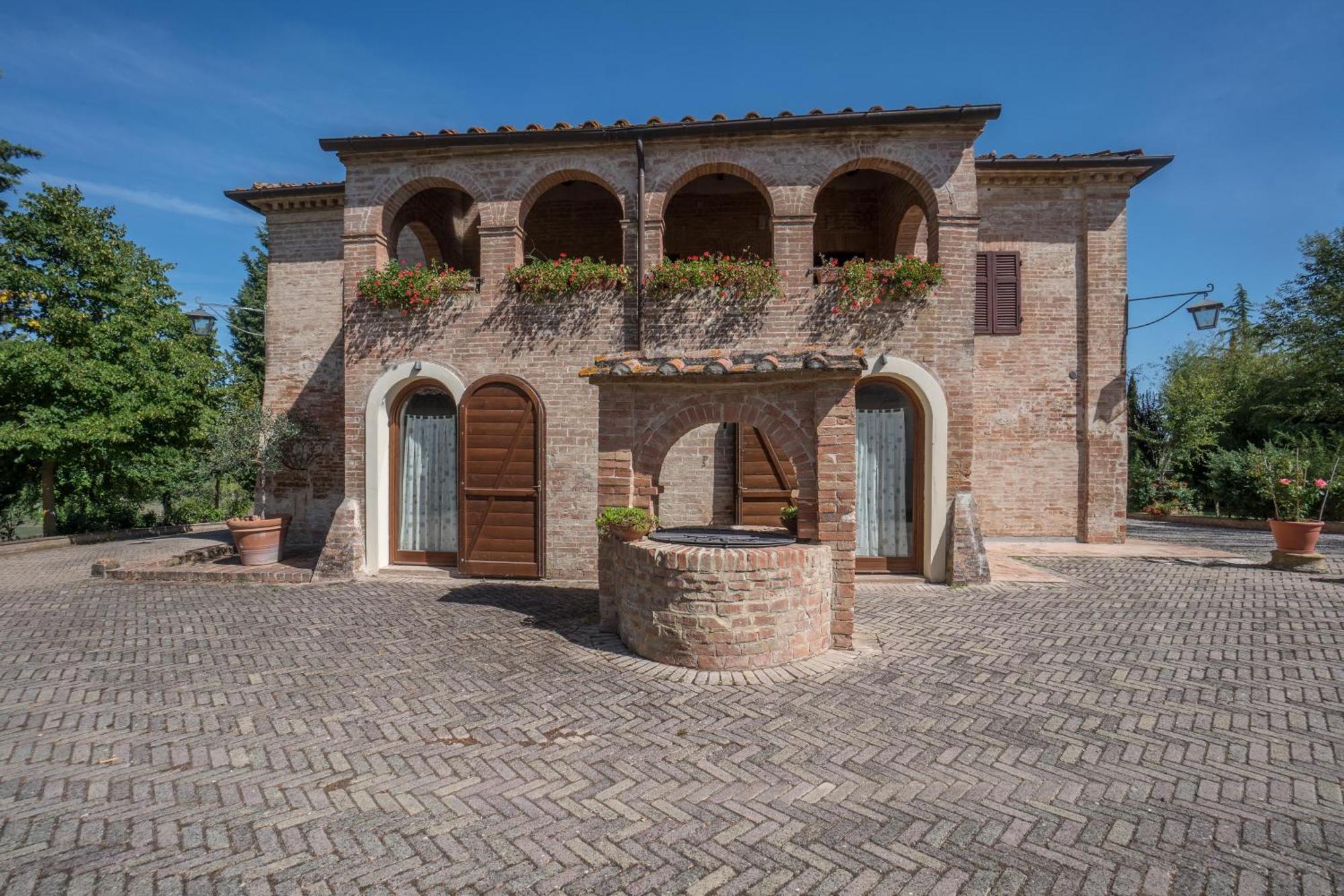 Il Canto Del Sole Monteroni d'Arbia Eksteriør billede