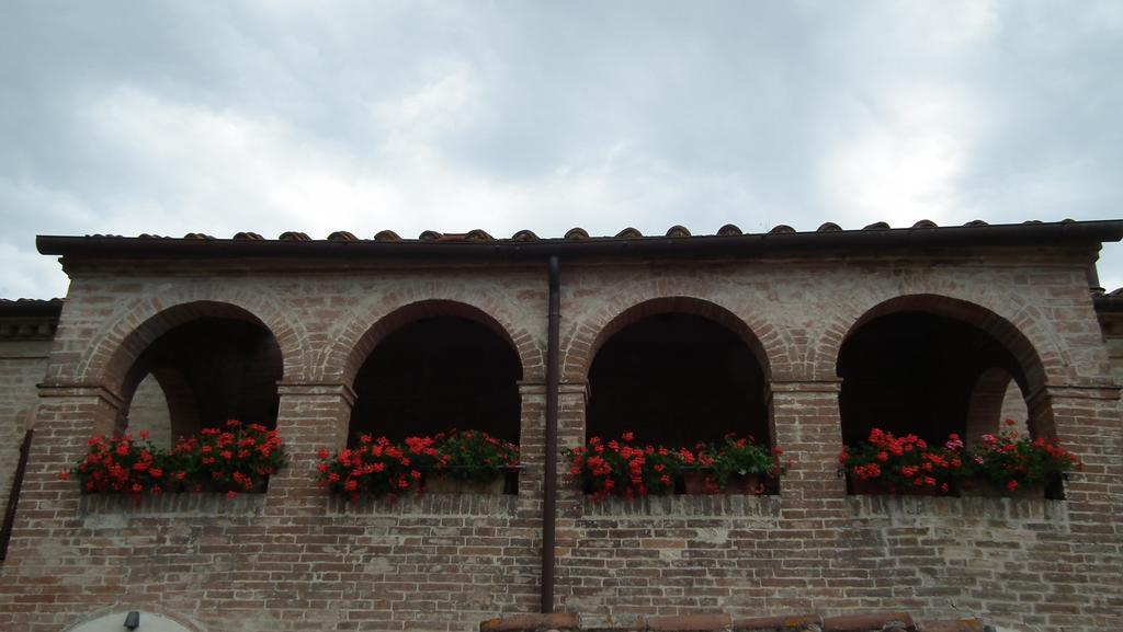 Il Canto Del Sole Monteroni d'Arbia Eksteriør billede